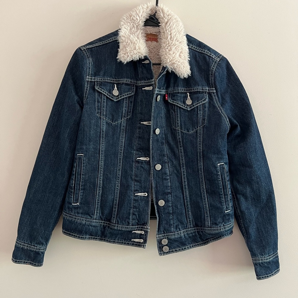 Levi's Trucker Jacket Women Medium Blue Denim Jean Sherpa Collar
